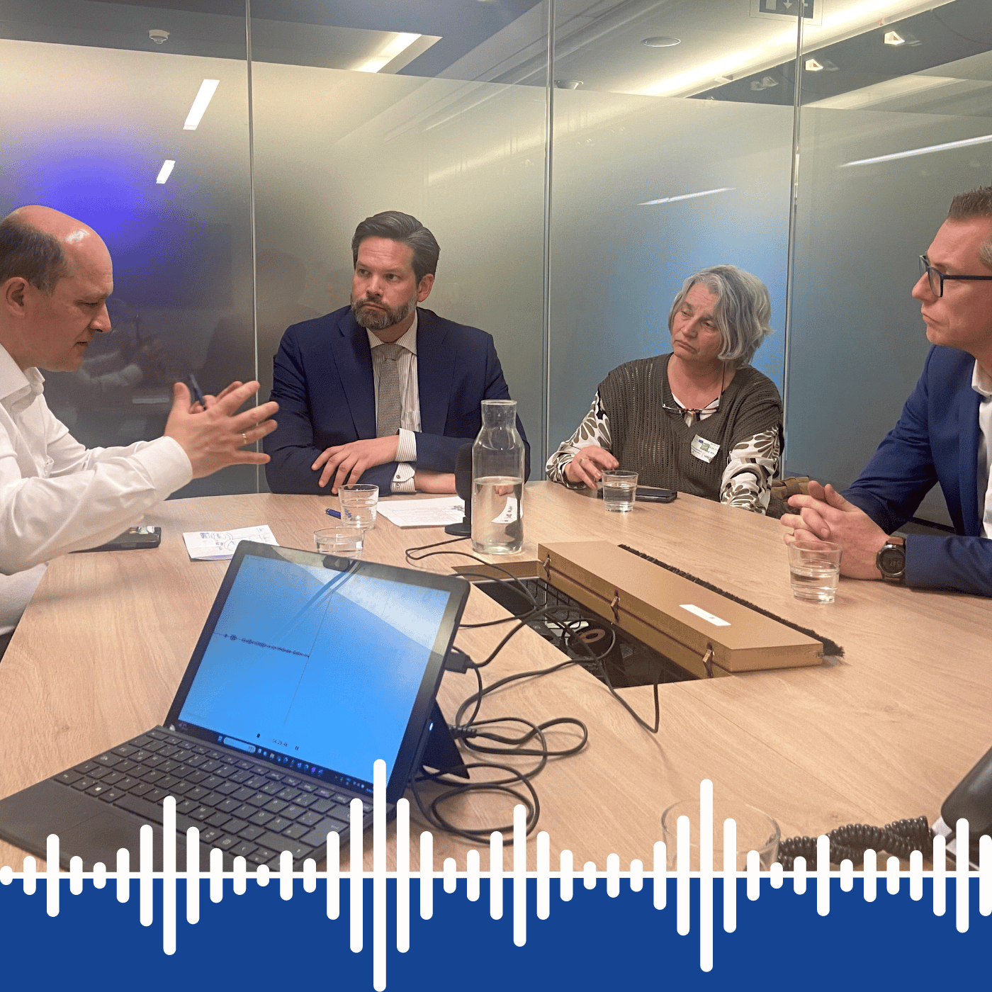 Mandl im Gespräch mit Präsident Pressl und zwei weiteren Bürgermeistern (09.04.2024) episode artwork