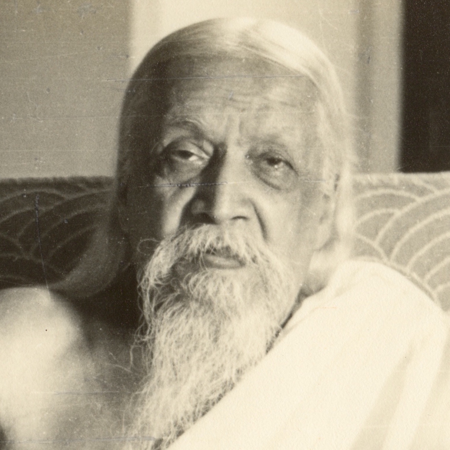 Sri Aurobindo: "Das Göttliche Leben" - Einführung in Buch II, Kap.19 (Teil 1) Sri Aurobindo: "Das Göttliche Leben" - Einführung in Buch II, Kap.19 (Teil 1)