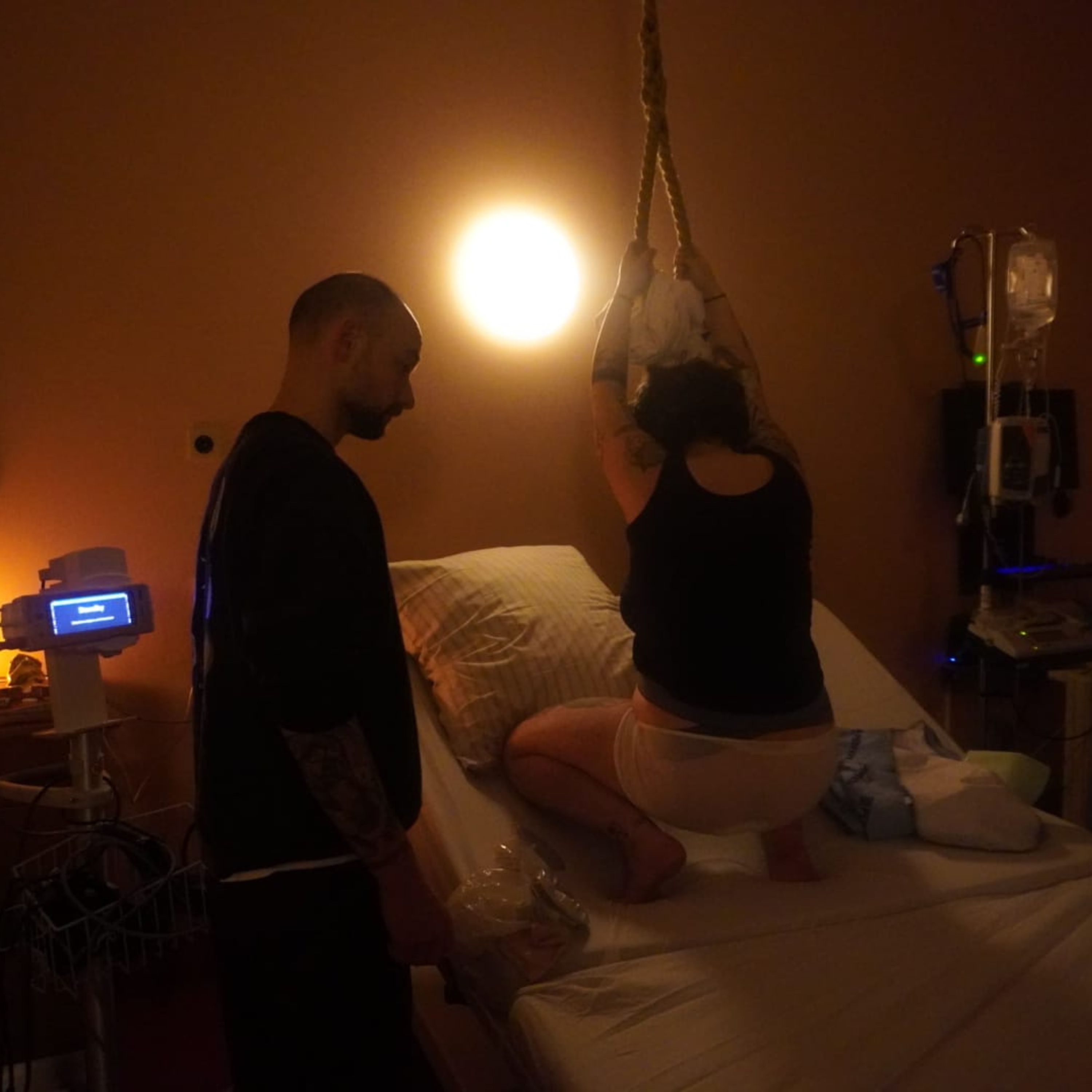 186 | Cindys VBAC - Hausgeburt mit Krankenhaustransfer, Neonatologie, Verkürztes Zungenbändchen, Doula Support episode artwork