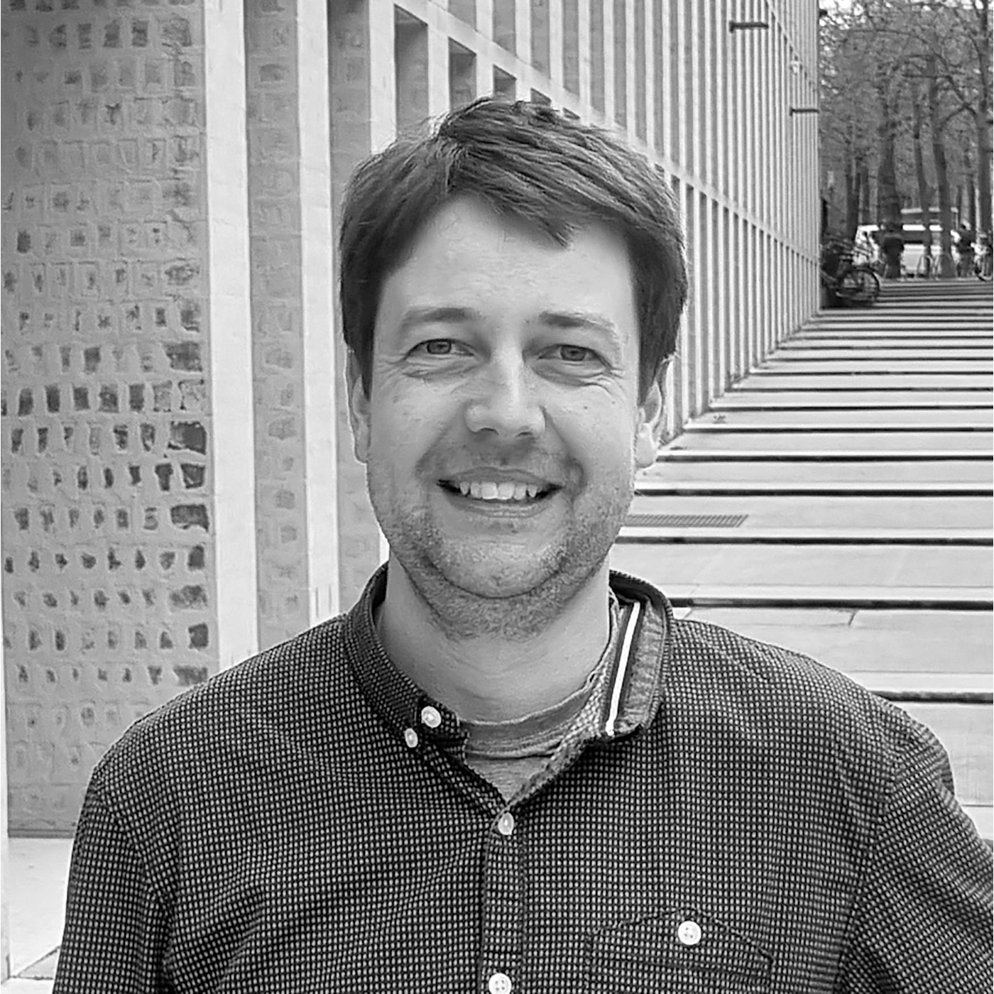 Neue Ideen für den Religions- und Geschichtsunterricht – Projekte vor Ort entdecken und im Netzwerk umsetzen (Hendrik Martin Lange im Interview mit Ludger Hiepel) episode artwork