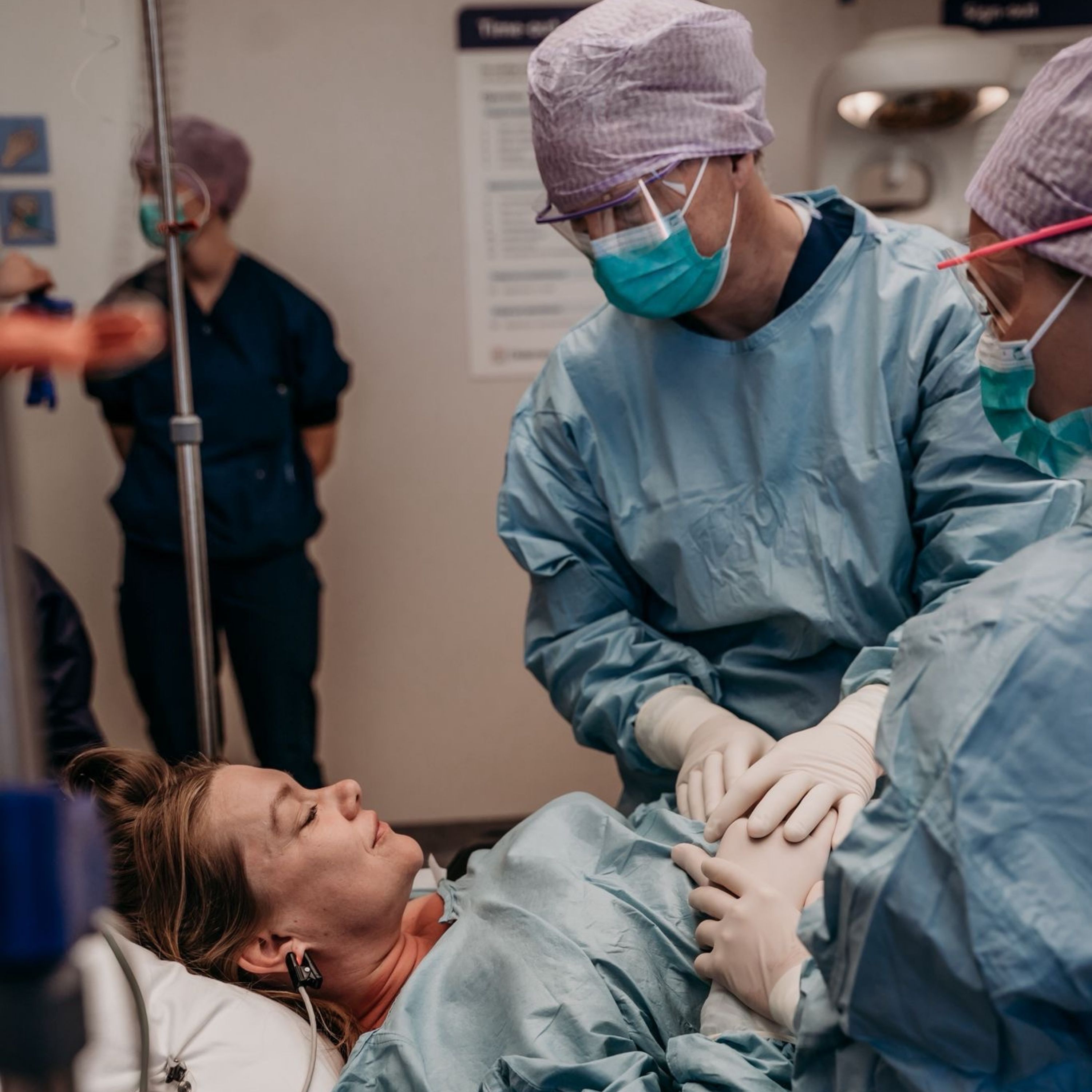 227 | (ENG) Maternal Assisted Cesareans (MAC) with Dr. Koen Deurloo episode artwork