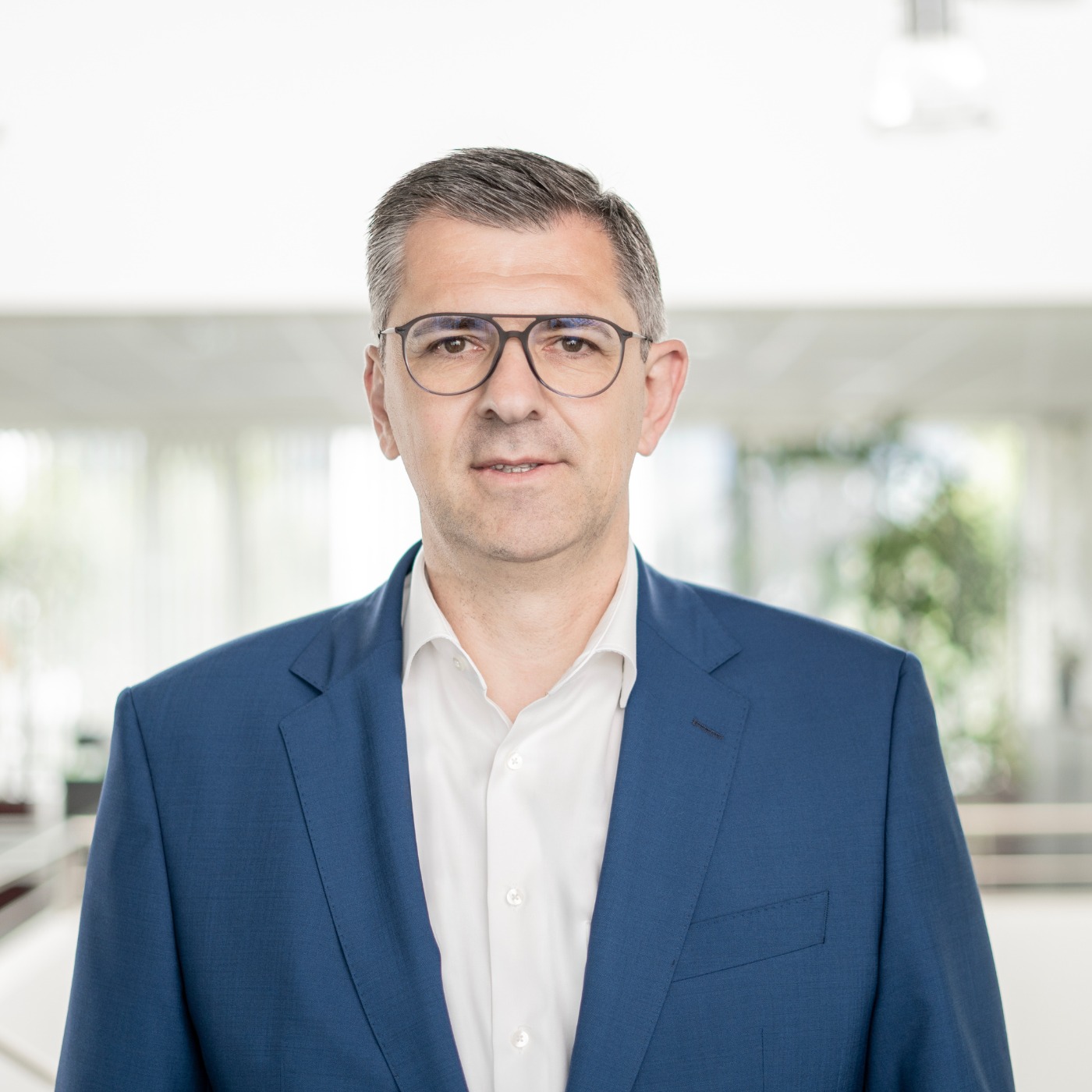 Nermin Adzamija - CanCom Nermin Adzamija - CanCom