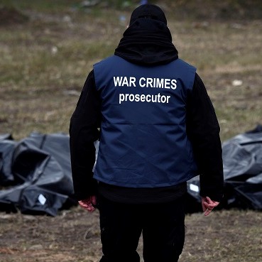 Kriegsverbrechen und Völkerrecht