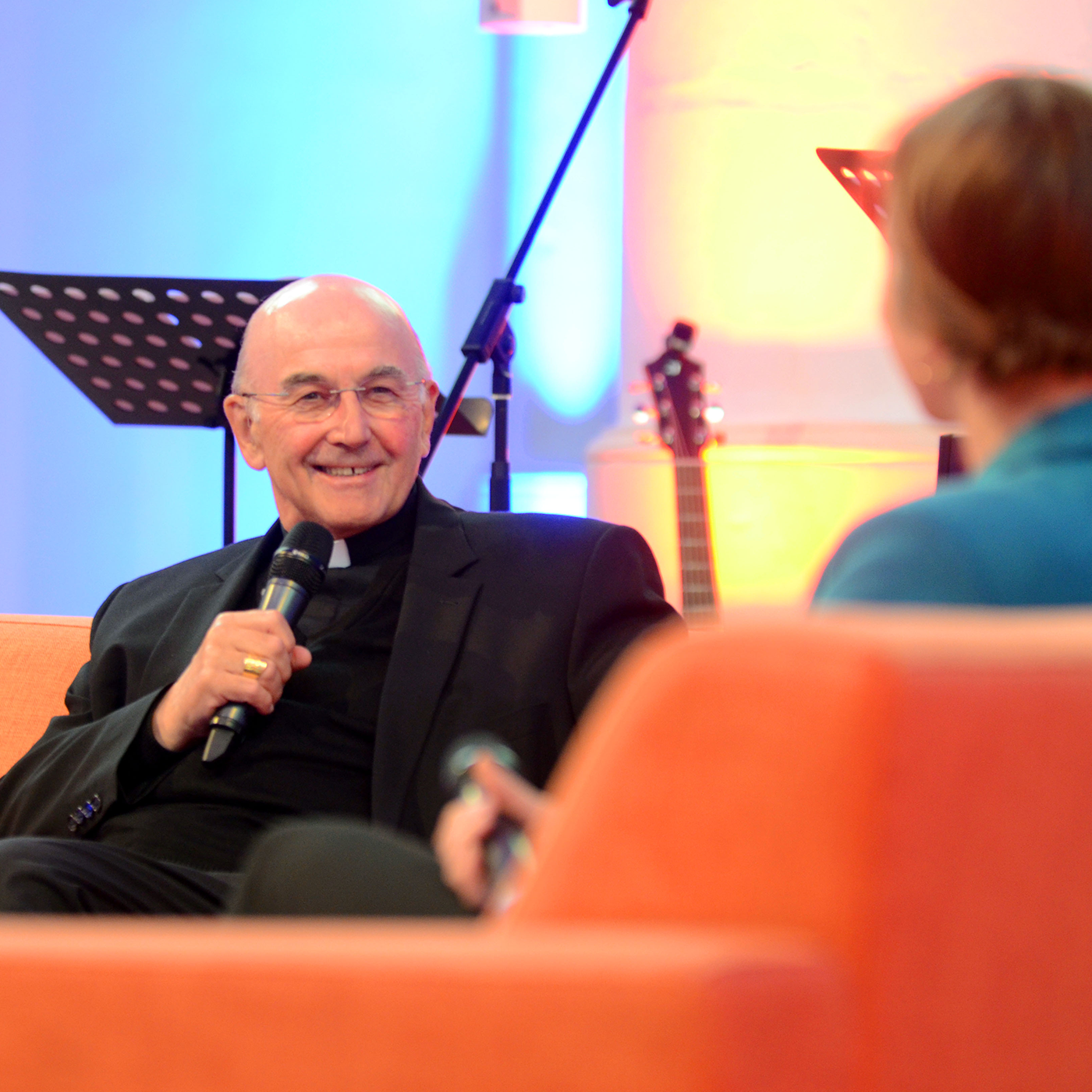 #33 Ask the bishop - Bischof Genn zum Thema Liebe episode artwork
